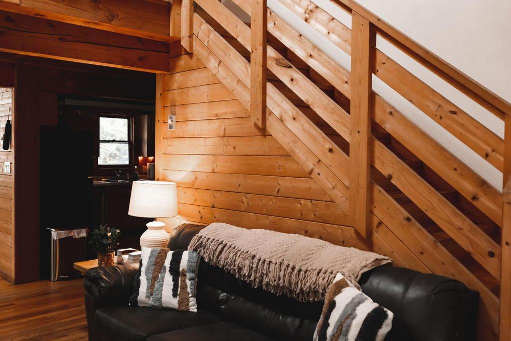 Wolf Creek Cabin At 36 North - Hot Tub Purlear エクステリア 写真